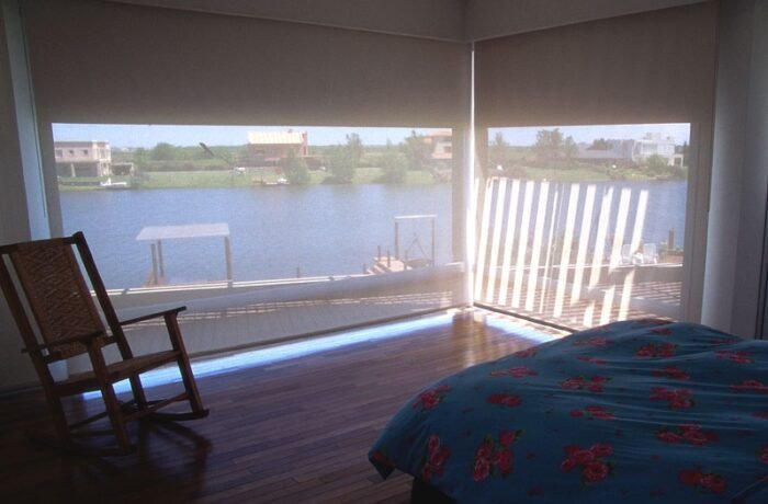 CORTINA SUN SCREEN 5% - Image 1